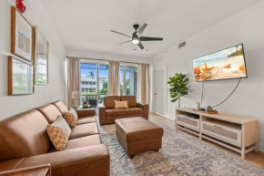 Luxurious Golf Condo W/ Resort Pool and Amenities!